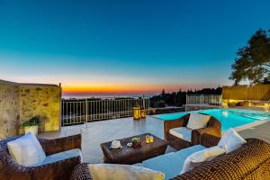 Fiscardo Luxury Stone Villa Alex ,with sunset view! Kefalloniá Greece