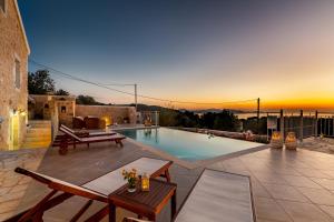 Fiscardo Luxury Stone Villa Alex ,with sunset view! Kefalloniá Greece