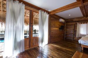 Baan​ Tonlamphu​ Pakpra