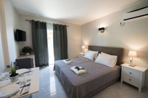 Regalo Apartments Lefkada Greece