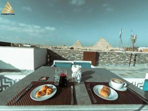 Pyramid Edge Hotel & Exclusive Pyramids View Rooftop