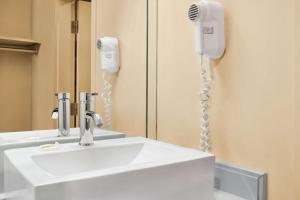 Hotel Le Mirage Blainville