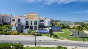 Emily - Vale do Lobo