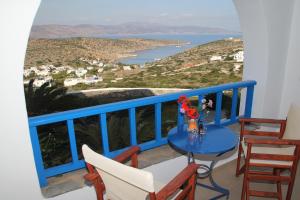 Aiolos Hotel Irakleia-Island Greece