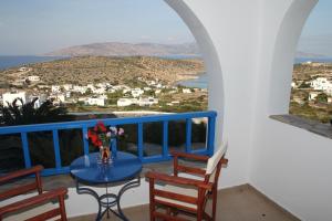 Aiolos Hotel Irakleia-Island Greece