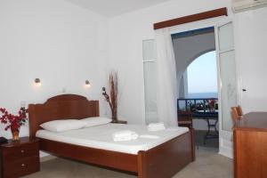 Aiolos Hotel Irakleia-Island Greece