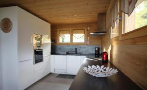 Chalets Chalet 10 Pers aux Carroz (CH719) : photos des chambres