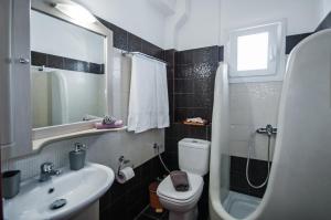 Veldi Art - Kamari Beach Apartment