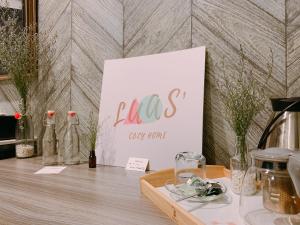 Luxurious Chinatown Hideaway