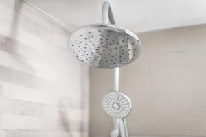 Stylish Athens Apt 10 Minute Walk to Acropolis Museum & Metro