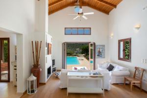 Arodo Seaside Villas | Villa Penelope