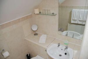 Triple Room room in O'Briens Cashel Lodge