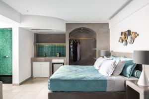 Elements of Caldera Suites Santorini Greece