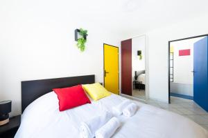 Appartements Appartement entier - Le mondrian - 1ch Check-in 24h : photos des chambres