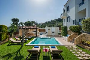 Villa Georgia Heated Pool & Jet-Tub