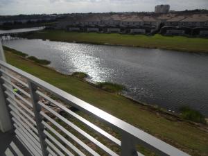 Luxury Apt at Storey Lake, close to Disney World