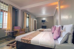 7 Sisters Falls View Inn