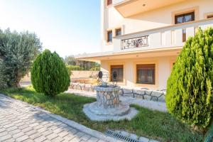 Cozy Family Home steps from the Beach