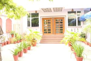 Hotel Chit Chat Palace