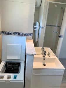 Appartements OntheRise Studio & terrasse vue mer - Palavas Centre : photos des chambres