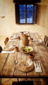 Masia Mediterranian Country House Ca lIsidre Torrent