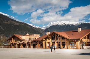 Hotels Hotel Base Camp Lodge - Bourg Saint Maurice : photos des chambres