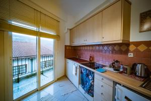 2 Bedrooms-Perfect Center Location-Amazing View