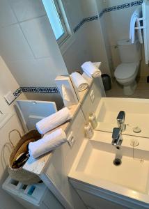 Appartements OntheRise Studio & terrasse vue mer - Palavas Centre : photos des chambres