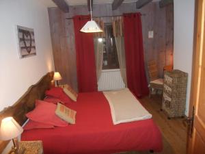 B&B / Chambres d'hotes Le Domaine du Grand Cellier Chambres d'hotes en Savoie : photos des chambres