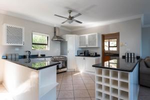 Shangri-La 6 Bedroom Ballito Beachfront KBW1