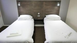Twin Room room in Warrens Village Motel and Self Catering