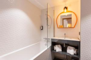 Hotels Hotel Base Camp Lodge - Bourg Saint Maurice : photos des chambres