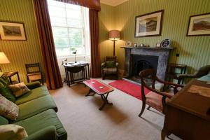 Chesthill House and Estate, Glen Lyon