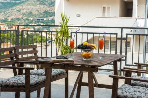 Apartments Marivo Lapad