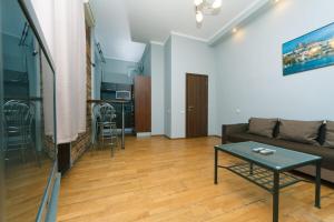 Apartments in Center metro Olimpiyskay Velyka Vaselkivska street