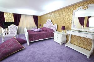 Grand Corner Boutique Hotel