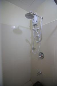 Alexandrea Suite Taal View by Wind SMDC Tagaytay