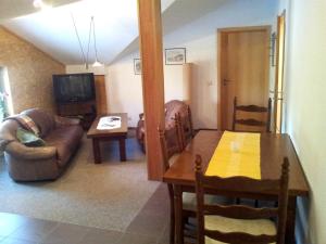 Two-Bedroom Apartment room in Ferienwohnungen Kuchelmiß SEE 6922