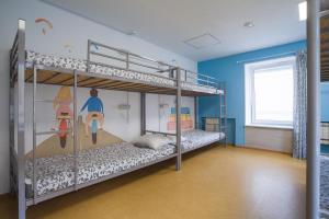 Bed in 6-Bed Mixed Dormitory Room room in HOSTELN Marata