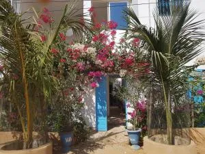 Le Dolmen de Mbour - 姆布尔