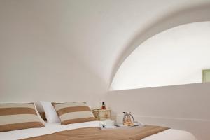 Thermes Luxury Villas And Spa Santorini Greece