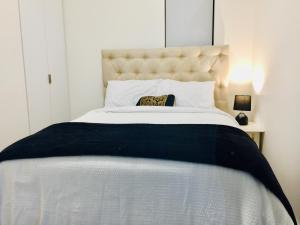 ONE Adelaide CBD , with 1 Carpark