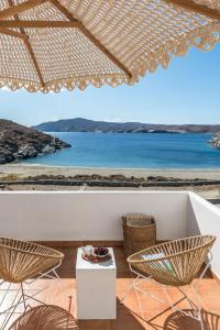 Eneos Kythnos Beach Villas-Executive and Premium Villas Kythnos Greece