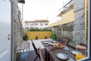 LovelyStay - Porto Peaceful Living W Backyard