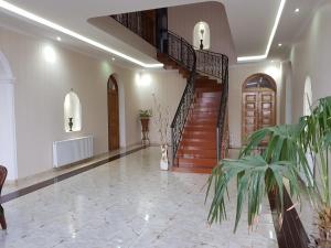 Max Hotel Gogi Alibegashvili