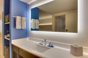 Standard Queen Room with Two Queen Beds room in Holiday Inn Express Pittston - Scranton Airport an IHG Hotel