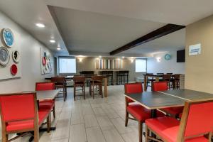 Holiday Inn Express Pittston - Scranton Airport by IHG