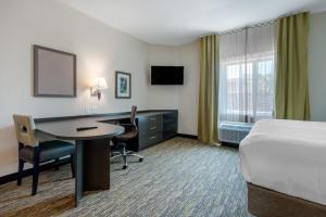 King Studio Suite - Non-Smoking room in Candlewood Suites - San Antonio Lackland AFB Area an IHG Hotel