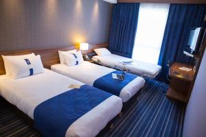 Hotels Holiday Inn Express Toulon - Est, an IHG Hotel : photos des chambres