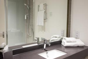 Standard Room room in Holiday Inn Colchester an IHG Hotel